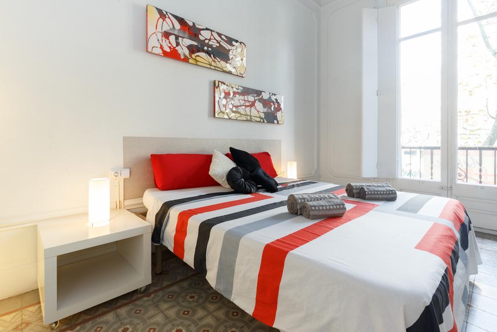 Des Artistes Hostel Barcelona Exterior photo